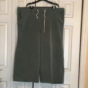 Casual Green Wide leg cropped jeans.